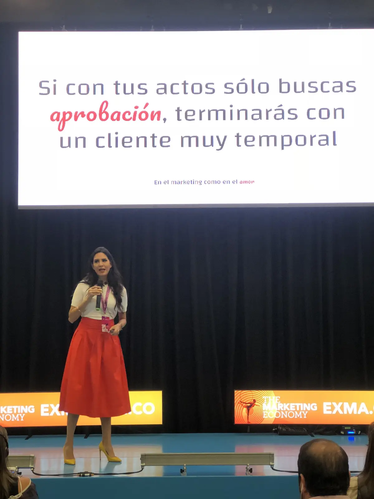Estefanía Cárdenas durante En el Marketing como en el Amor en Expo Marketing Bogotá